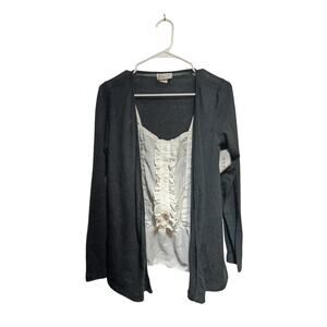 Geri C Women's Shirt Size Medium